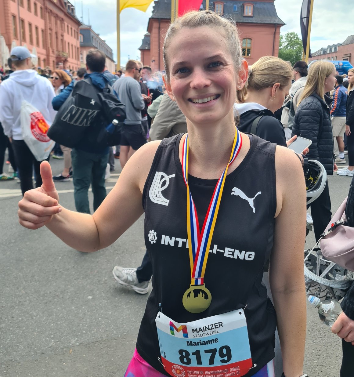 Happy mit ihrer Zeit von 1:52:00: Marianne Statt.