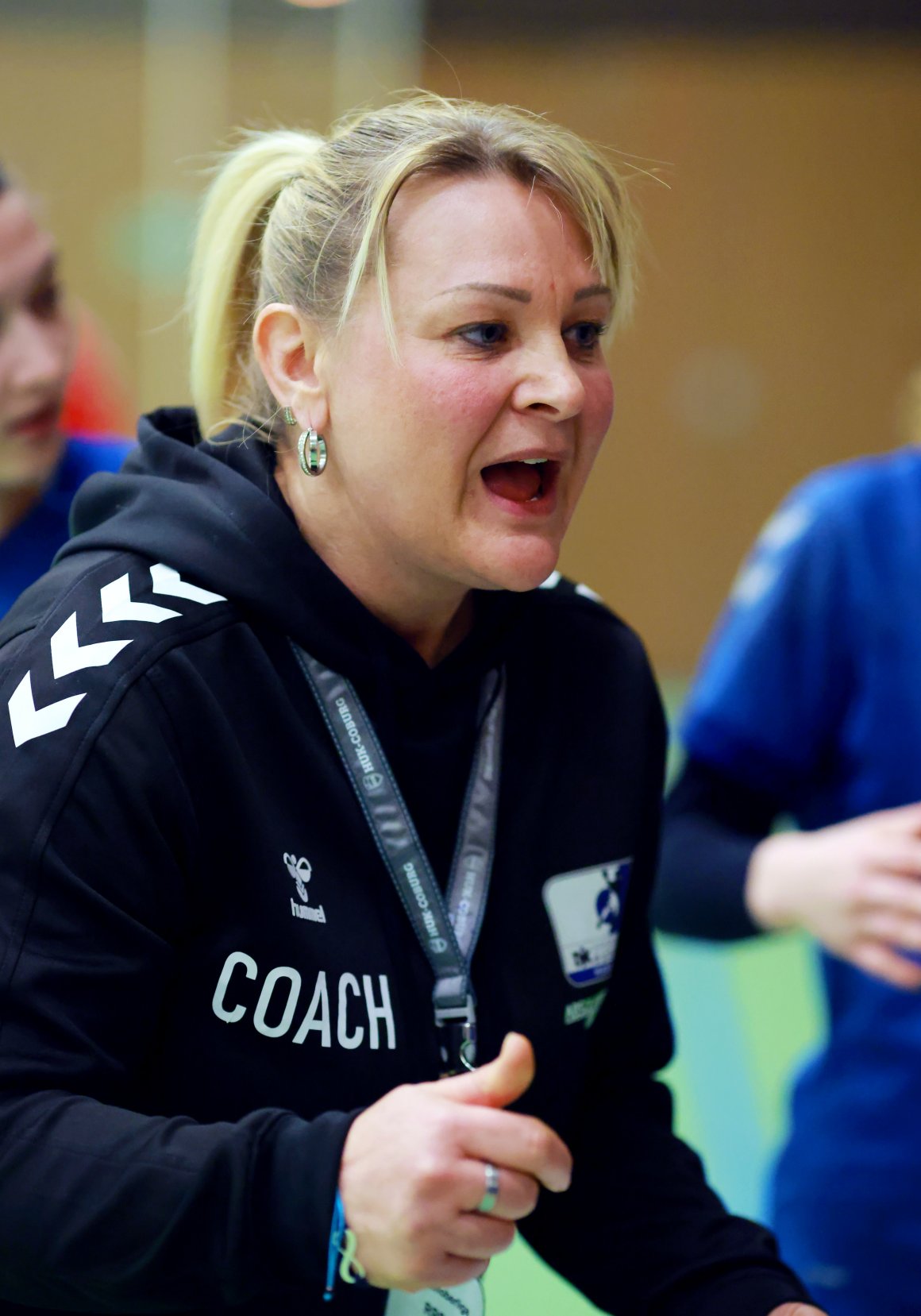 Während es in den anderen Aktivenligen in den letzten Wochen um nicht mehr viel geht, hat Nikoletta Nagy mit dem Regionalligafrauen der Sportfreunde Budenheim eine anstregenende Aufstiegsrunde zur Dritten Liga vor sich, die am Sonntag mit einem Heimspiel gegen den TuS Schutterwald beginnt.