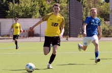 Konstantin Schefuß (l.) und der FSV Oppenheim büßten im Abstiegskampf wertvollen Boden ein.