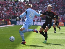 In absehbarer Zeit wird Robin Zentner nicht mehr vor Benedict Hollerbach (r., im Union-Trikot) klären müssen.