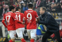 Drei der Angreifer, die Trainer Kasper Hjulmand gegen den VfB Stuttgart in der Anfangsformation hatte: Yunus Malli machte als Zehner sein bestes Saisonspiel, Jairo hatte einige gute Aktionen, Sami Allagui war eifrig, aber vermochte sich nicht entscheidend durchzusetzen.