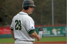 Geballte Offensivwucht: Mike Larson schlug in der vorvergangenen Saison acht Homeruns. Jetzt steigt er nach einjähriger Studienpause wieder bei den A's ein.