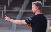 Benjamin Hoffmann musste beim Testspiel gegen den FV Engers personell etwas jonglieren, zeigte sich mit dem knappen Erfolg gegen den Oberligisten aber zufrieden.
