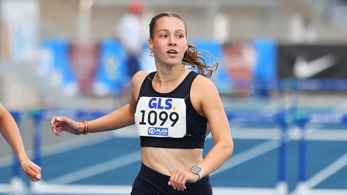 Nur eine war im Finale über 400 Meter Hürden schneller als Mara Sophie Schmitz.