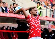 „Gut fürs ganze Team“: An Silvan Widmers Kapitänsrolle zu rütteln, sieht Trainer Bo Henriksen keinen Anlass.