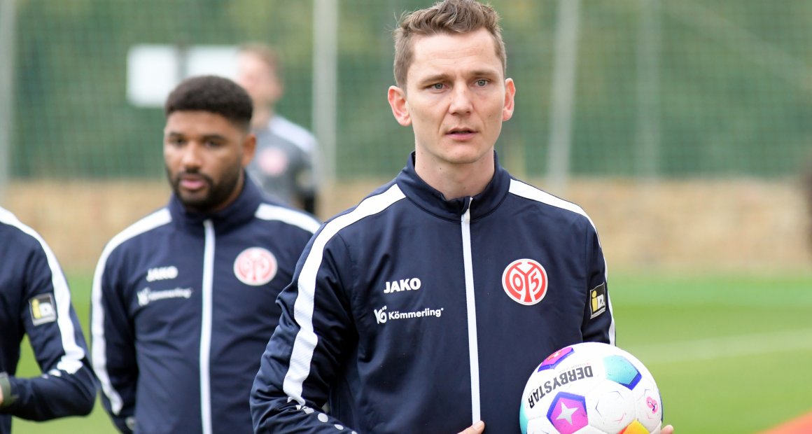 Dreimal war der Ex-Innenverteidiger als Kotrainer eingesprungen, zuletzt von Januar 2024 (hier im Trainingslager in Marbella) bis Ende Mai unter den Trainern Jan Siewert und Bo Henriksen.