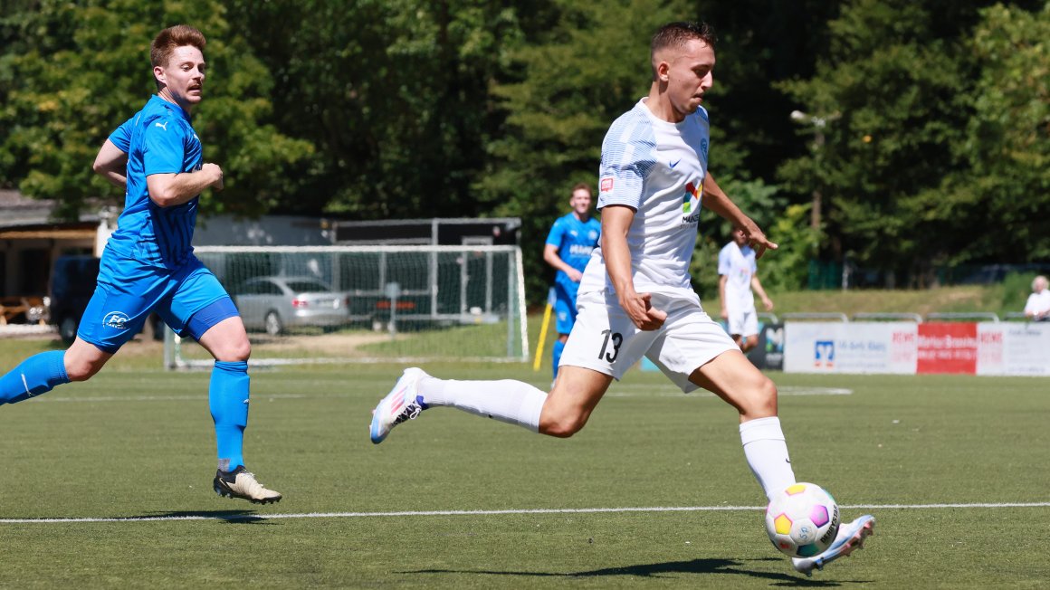 Auch vorige Saison bestritt der SV Gonsenheim sein erstes Heimspiel gegen den FC Karbach. Am Wildpark unterlagen Yannik Ischdonat und Co. mit 1:2. In Hechtsheim soll es besser laufen.