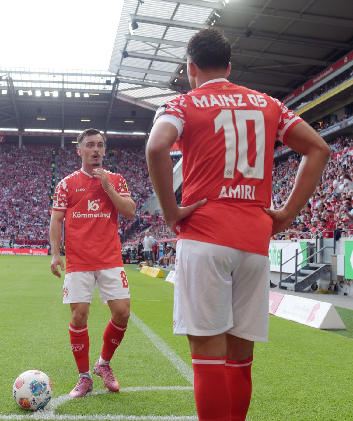 ...gemeinsam mit Nadiem Amiri.