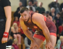 Wladimir Remel lässt es nicht bei den fünf Trainingseinheiten in der Halle bewenden.