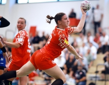 Marleen Kern war eine der Zweitligadebütantinnen des FSV Mainz 05 in Nürtingen. Die Linkshänderin warf viel, fand aber häufig ihre Meisterin in TGN-Keeperin Kerstin Sander.