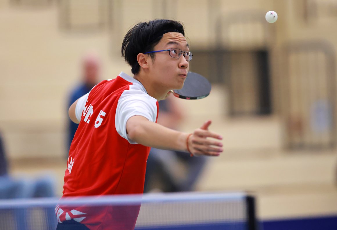 Nathan Lam führte sich mit zwei Siegen in der Oberstadthalle ein.