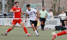 Der VfB Bodenheim (Mitte: Ashref Ben Hazaz) hatte genügend Ansätze, ein besseres Ergebnis zu erzielen als gegen den Wiederaufsteiger aus Kandel heraussprang.