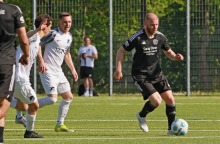 Mit der Favoritenrolle konnten Fabien Spreitzer (r.) und der SKC Barbaros schon in der A-Klasse umgehen.