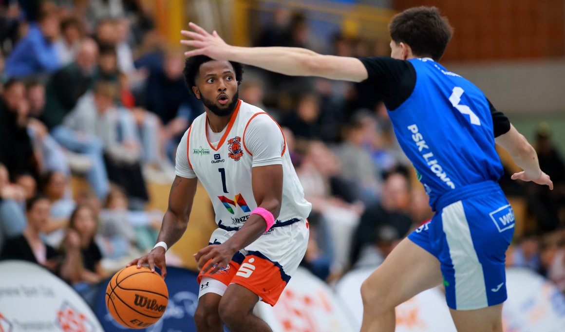 Vom Gegner attackiert, vom Trainer kritisiert: Darnell Moran Jr. schüttelte all das ab, als er zum entscheidenden Freiwurf antrat.