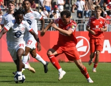 Raúl Königs Knieverletzung war der große Wermutstropfen beim stark erkämpften Sieg der U23 gegen die TSG Balingen. 