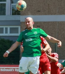 Traf zweimal per Kopf: VfR-Innenverteidiger Bastian Krummeck.