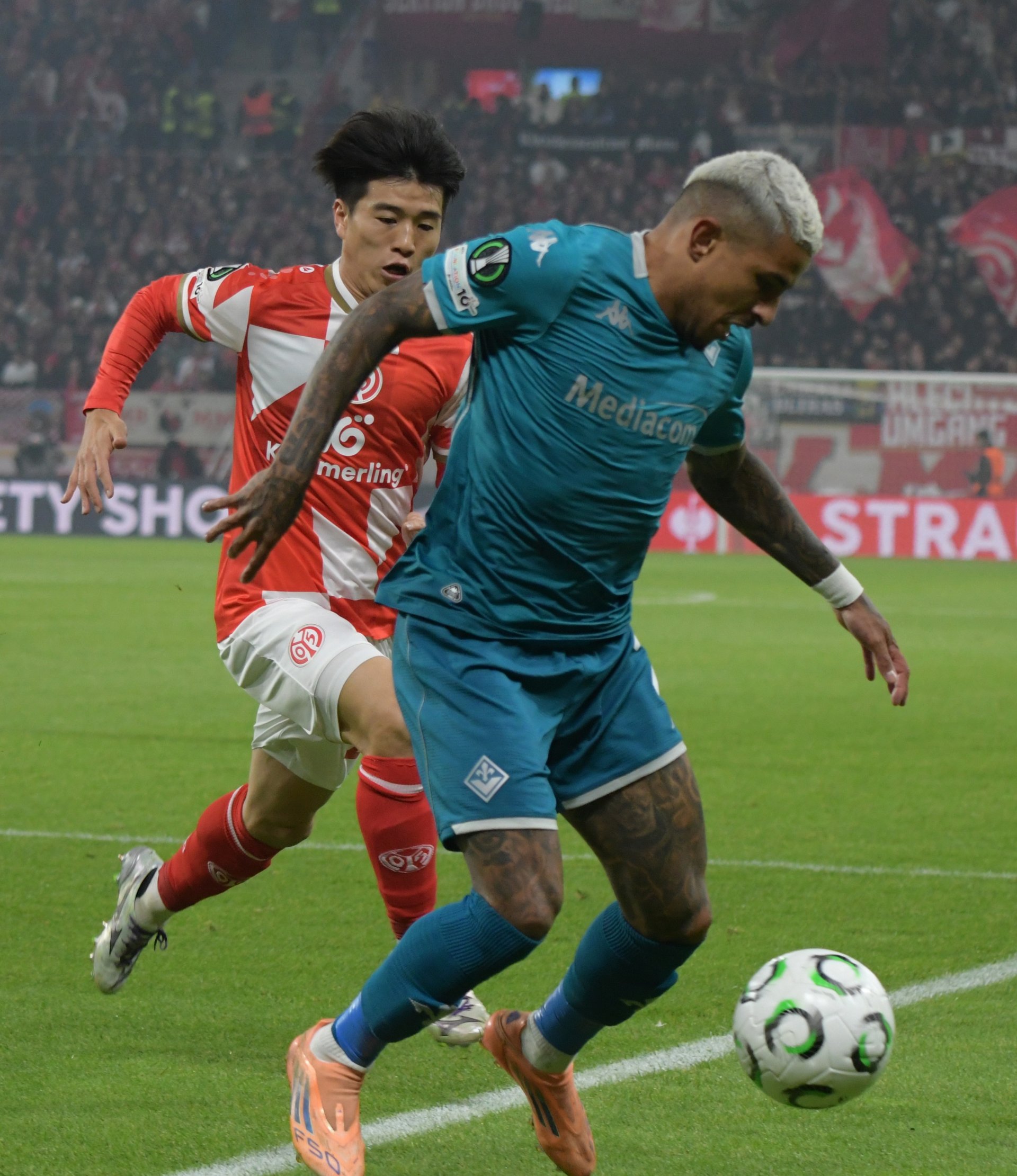 Mehrmals wurden die 05er gefährlich ausgekontert, Sota Kawasaki stoppte zwei der Angriffe auf Höhe der Mittellinie.