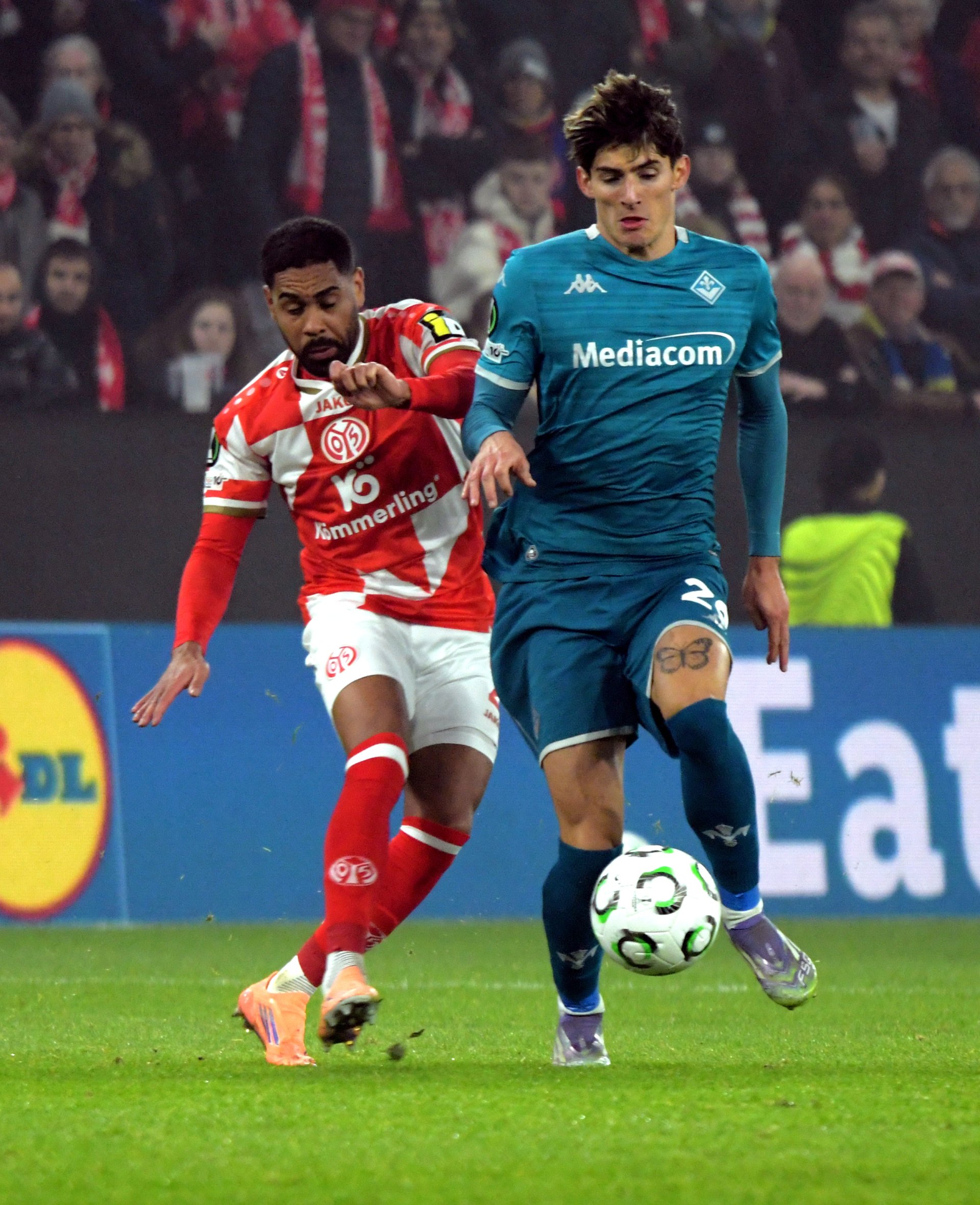 Phillipp Mwene hatte einige gute Ansätze auf dem rechten Flügel, seine Hereingaben kamen jedoch nicht an.