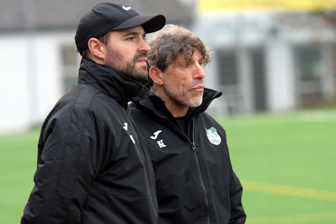 Kayhan Cakici (r.) hört im Frühjahr nach zehn Jahren in Marienborn auf. Seinen Kotrainer Timm Belz (l.) empfiehlt er als Nachfolger.