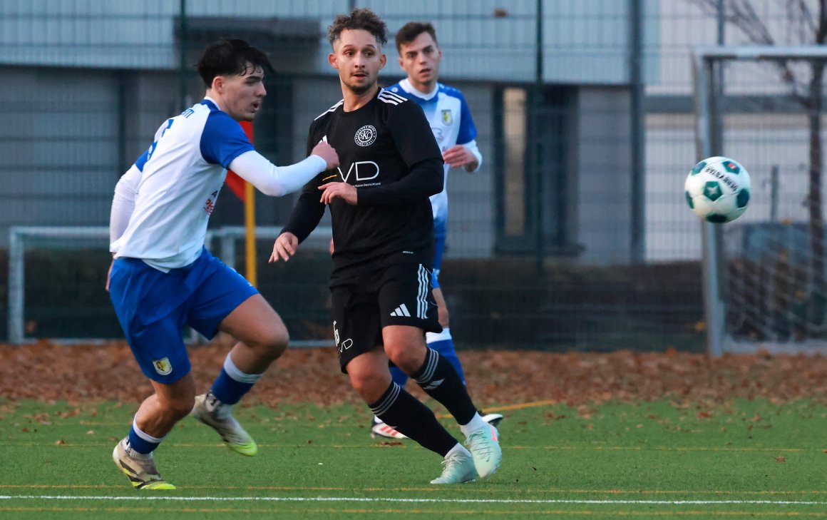 Danielo Wenzel (r.) und der SKC Barbaros fügten ihrer Siegesserie einen zwölften Teil hinzu.