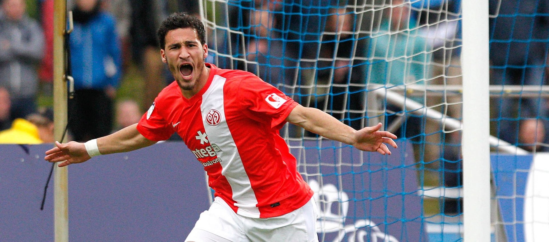 …Stürmer Mounir Bouziane, der in beiden Partien trifft, ist der herausragende Akteur der Aufstiegsspiele…