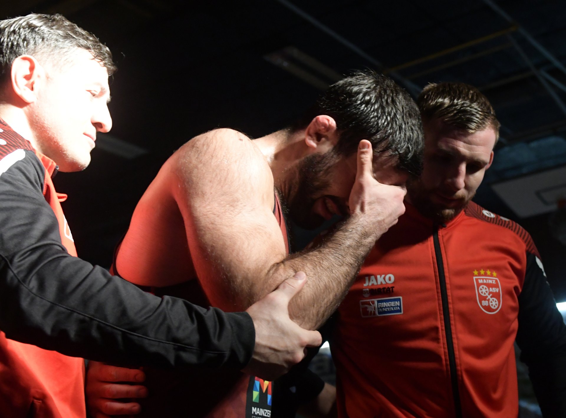 ...und in die Mainzer Ecke begleitet wurde.