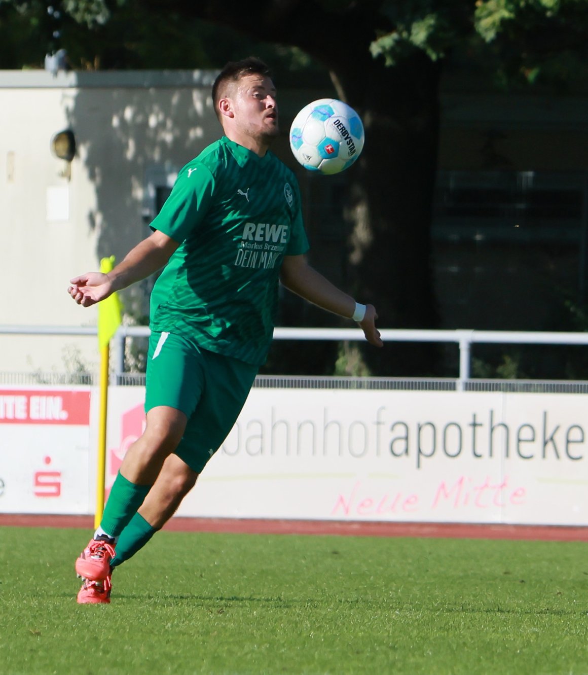 Lukas Pieper hat als verbliebenes SpVgg-Urgestein von Verbandsliga bis Bezirksliga schon einige Auf- und Abwärtsbewegungen mit seinem Team erlebt und überstanden, zur Winterpause droht latent eine weitere Episode in der Bezirksliga. 