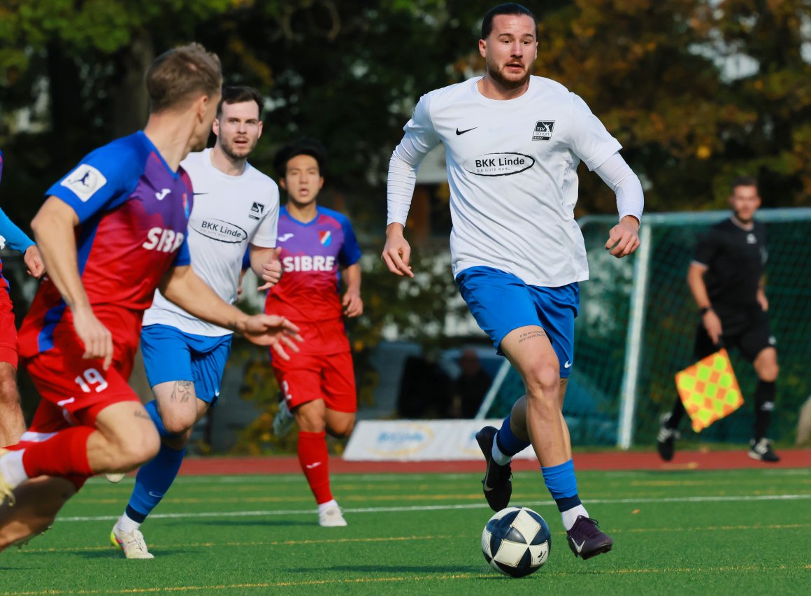 Mit einem Sieg in die Winterpause zu gehen, würde Jacob Roden und dem TSV Schott nicht nur ein gutes Gefühl verschaffen, sondern auch die Chancen einer Aufholjagd vergrößern.