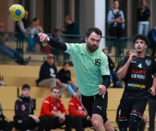 Für Gerrit Schulte endete die Partie mit dem TV Bodenheim gegen die HSG Eckbachtal durch eine Platzwunde am Kopf vorzeitig.