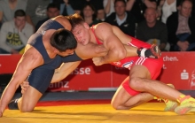 Drei Mannschaftspunkte hatte Konstantin Völk (r.) sich gegen Karsten Kopp erhofft, drei Mannschaftspunkte holte er. Danach führten die 88er mit 11:9.