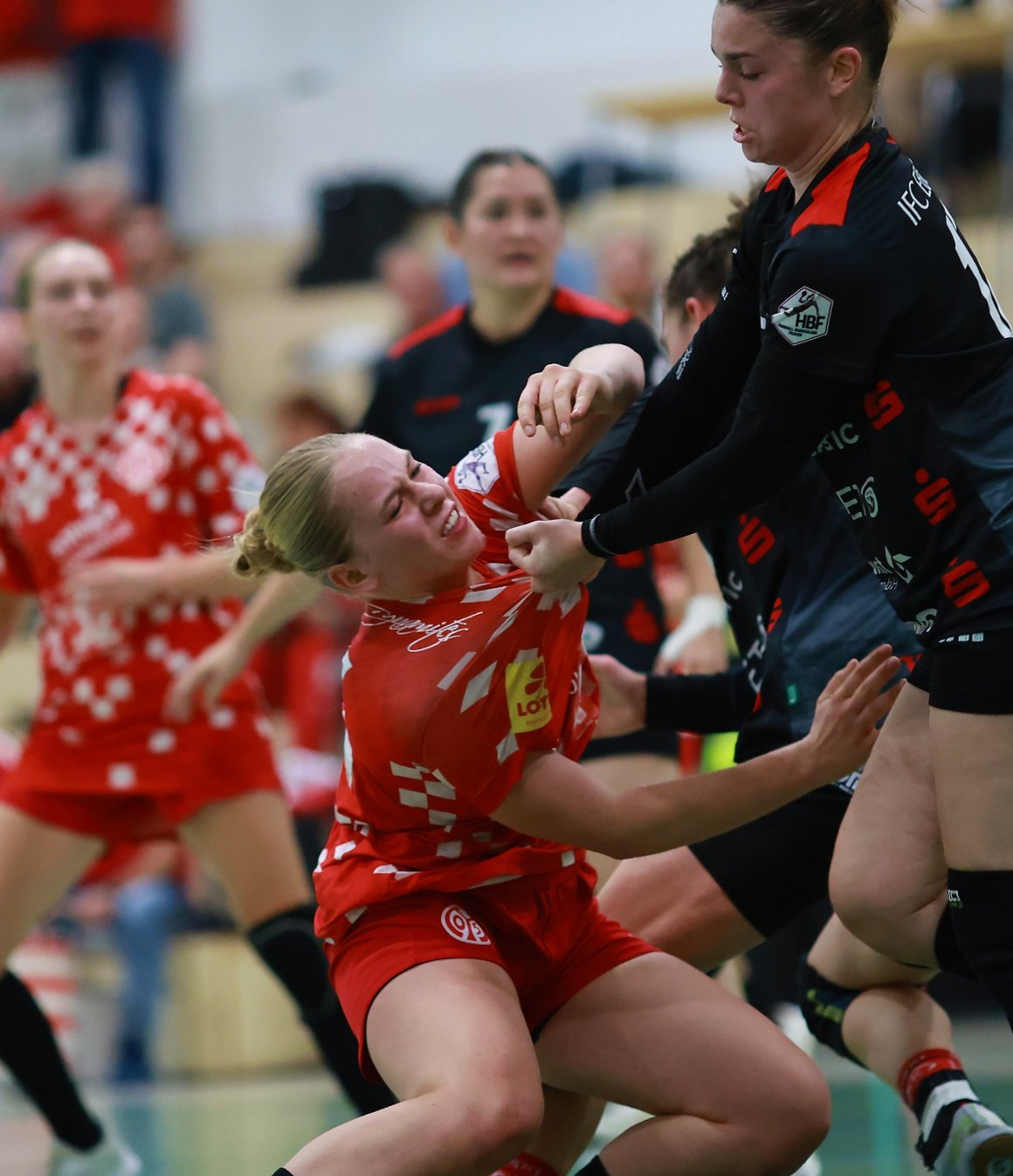 Vorige Saison kam Claire Ramacher mit den 05erinnen zu Hause gegen die TG Nürtingen mit 18:29 unter die Räder. Das sollten die Mainzerinnen diesmal besser gestalten können.