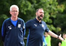 Sascha Meeth (r.) kehrt zur nächsten Saison auf die Trainerbank des TSV Schott zurück. Teammanager Klaus Bauer (l.) bleibt der Ruhepol an seiner Seite.