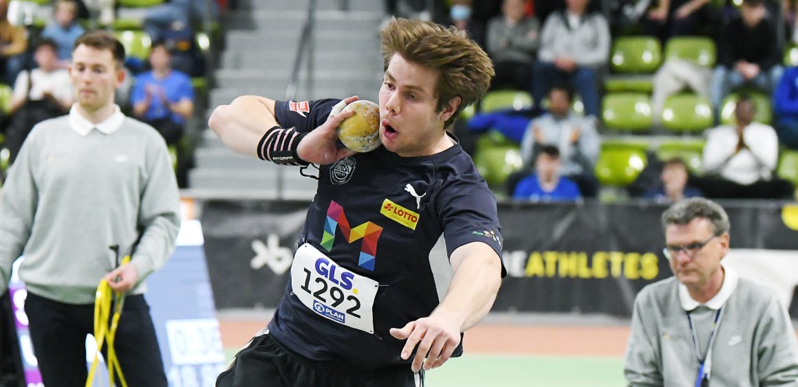 Titel und Bestleistung: Simon Kunkel ist erstmals Deutscher Hallenmeister mit der Kugel.