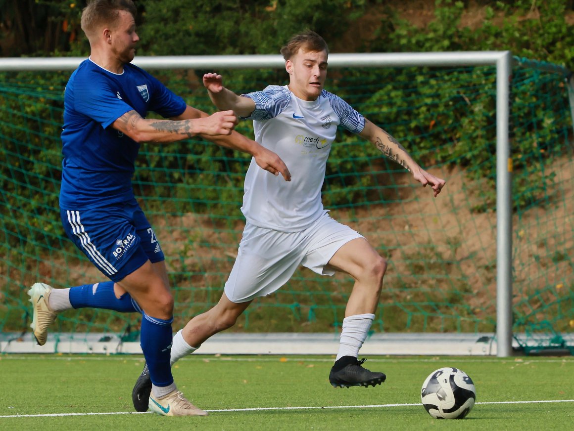 Jakub Koutny hätte kurz vor der Pause als Torschütze sowie als Vorlagengeber den Pausenrückstand gegen den TuS Steinbach abwenden können, das klappte allerdings wie so vieles bei diesem Auftritt der TSG Bretzenheim nicht.