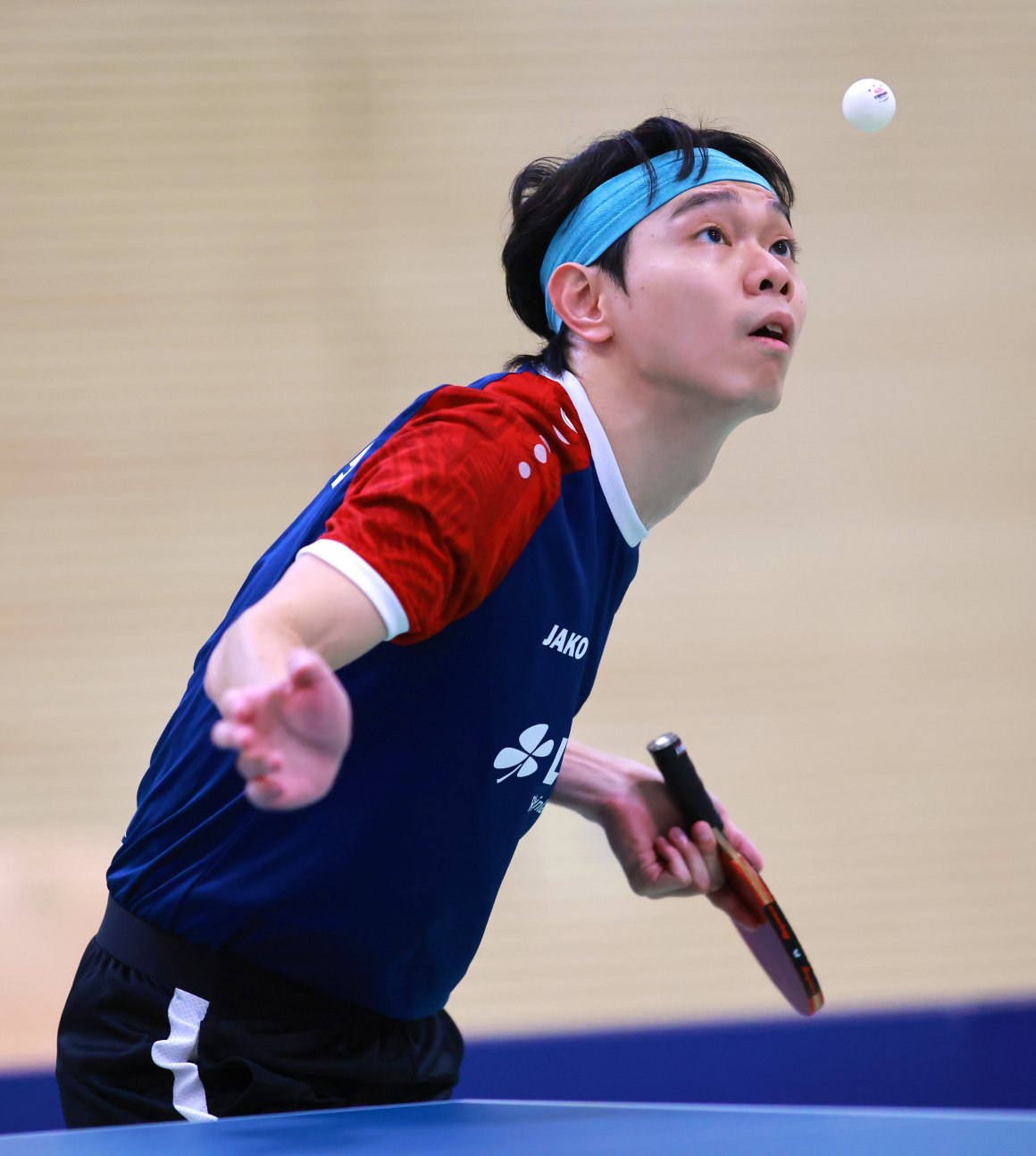 ...Sun Chia-Hung spielt jetzt an dritter Position.