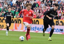 Mit diesem Antritt aus dem Mittelfeld leitete Kaishu Sano im Spiel des FSV Mainz 05 gegen den VfB Stuttgart die erste Chance nach der Pause ein...