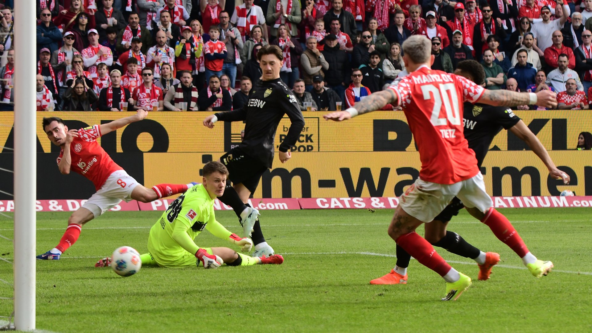  ...den Luca Jaquez unterband.