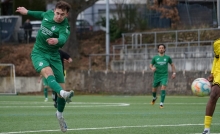 Luka Baljak erhöhte Mitte der ersten Halbzeit auf 2:0.