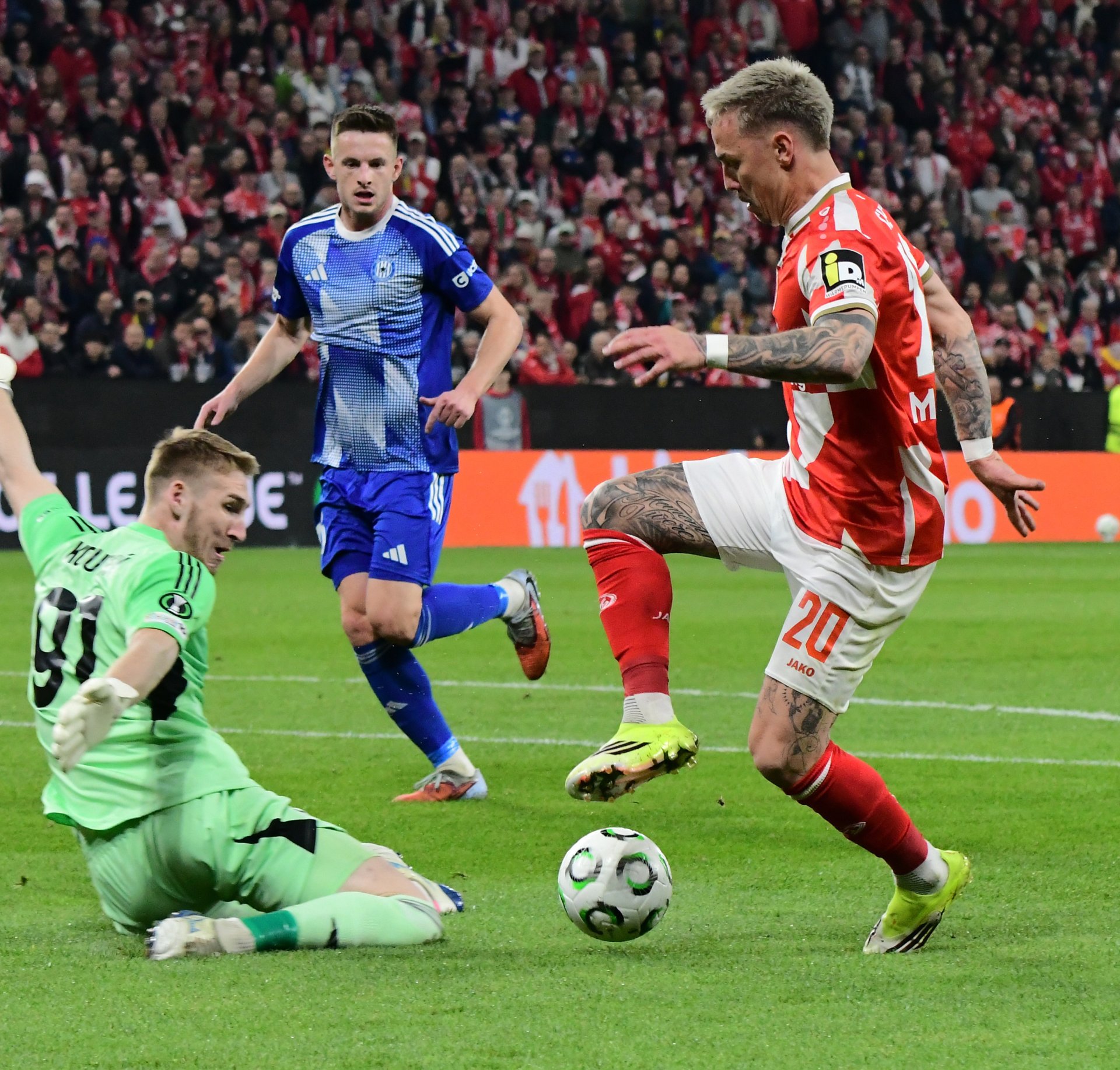 …und in seiner zweiten Szene….