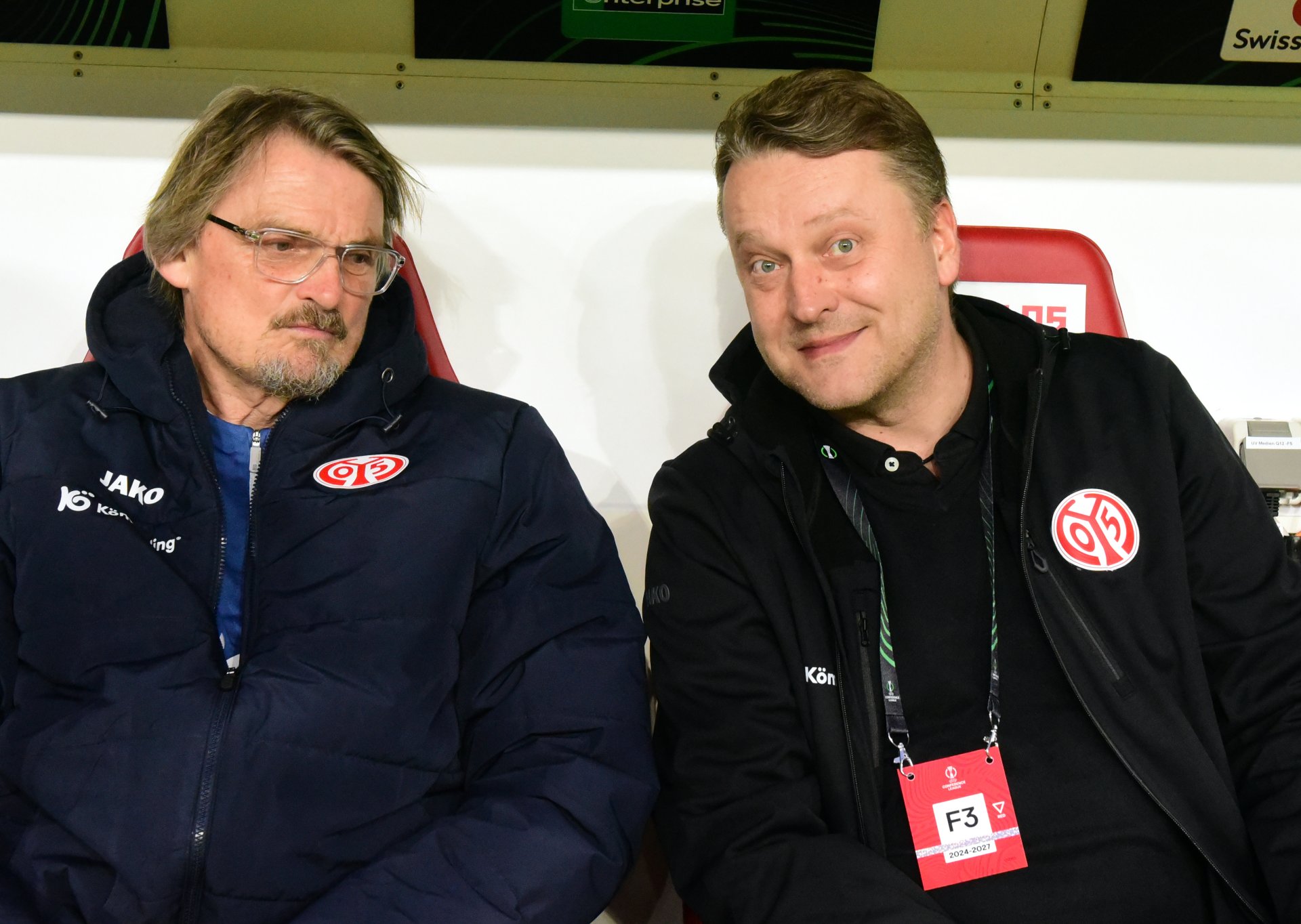 Torwarttrainer Stephan Kuhnert und Teammanager Darius Salbert.
