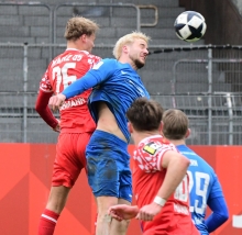 Ein Tor, die beiden anderen eingeleitet: Jacob Roden (r.) war der Mann des Tages im Derby...