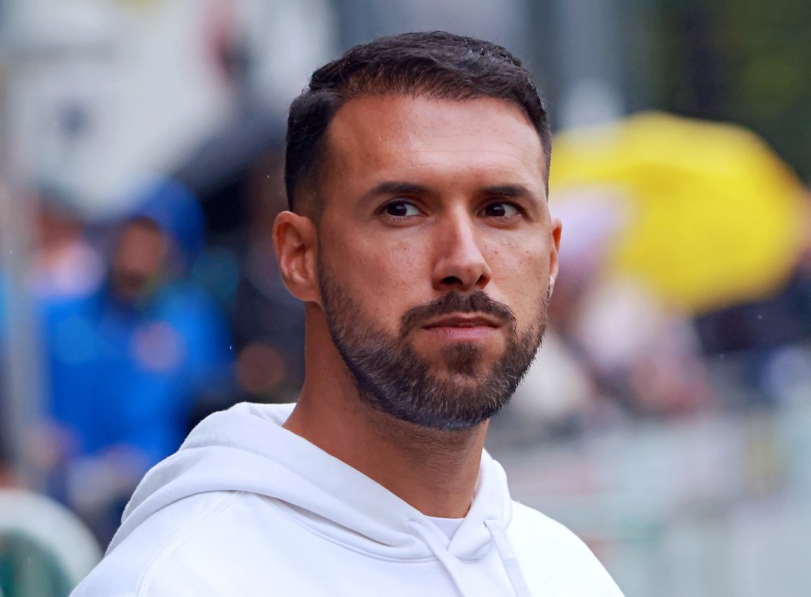 Ist stolz auf sein mit Zweitmannschaftsspielern gespicktes Team: Aksu-Trainer José Ferreira.