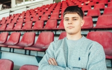 Der zweimalige Deutsche Juniorenmeister Nick Cherny wechselt zur neuen Saison von der U23 des BVB Dortmund zur U23 vom Bruchweg.