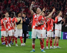 Wer puscht hier eigentlich wen? Die Fans die Mannschaft oder Phillip Tietz die Fans?