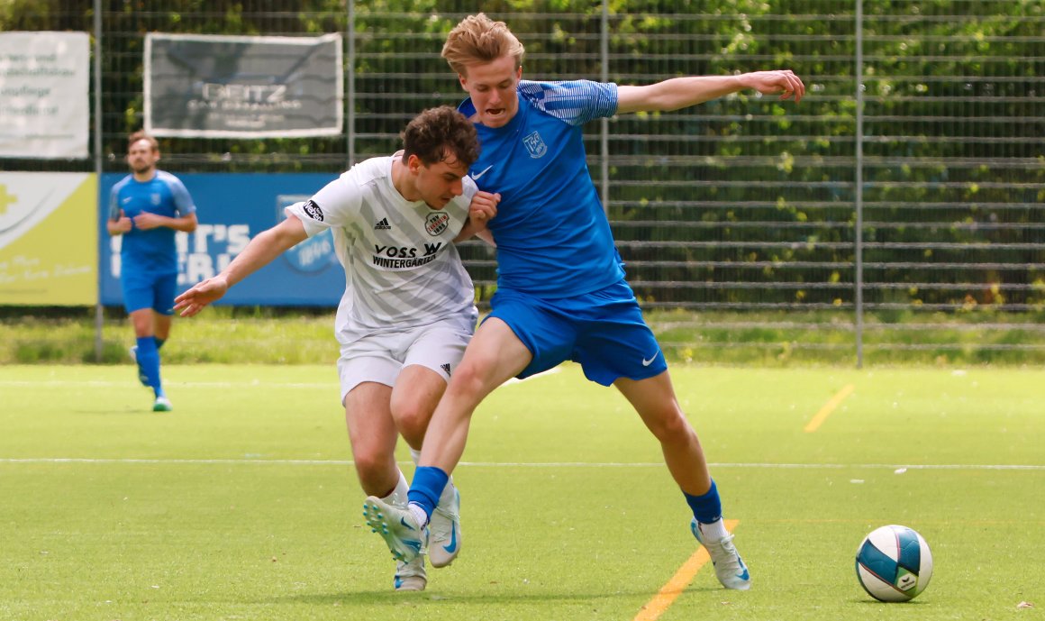 Zwei Fouls binnen vier Minuten waren eins zu viel: Der Bretzenheimer Leander Rosinus sah kurz vor der Pause die Gelb-Rote Karte.