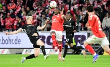 Sheraldo Becker hatte einige gute Szenen in der Offensive, die Vollendung aber fehlte.