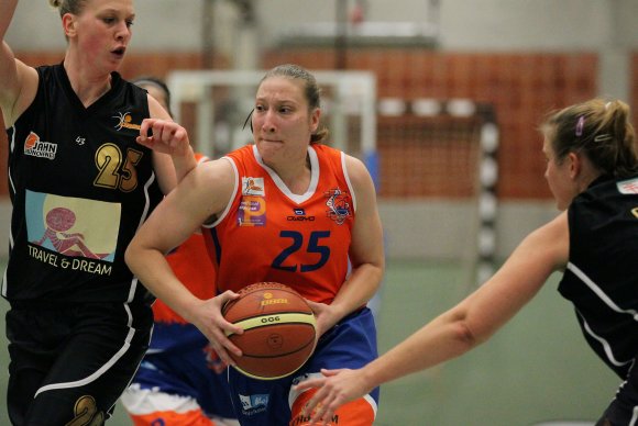 Die Enttäuschung bei Maria Neufurth und ihren Teamkolleginnen war später riesengroß. Die ASC-Frauen hatten gegen Jahn München einen sicher geglaubten Sieg noch aus den Händen gegeben.