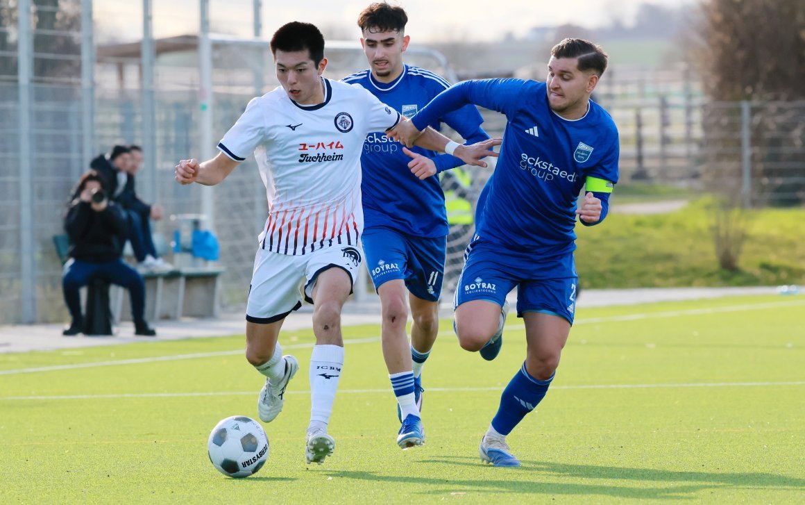 Sowohl der FC Basara (im Bild Ryoma Osaka), als auch Jahn Zeiskam scheiterten in ihren Heimspielen am Tabellenführer TuS Mechtersheim. So streiten sich beide nun eben um den zweiten Platz, der immer noch eine Aufstiegschance bietet.