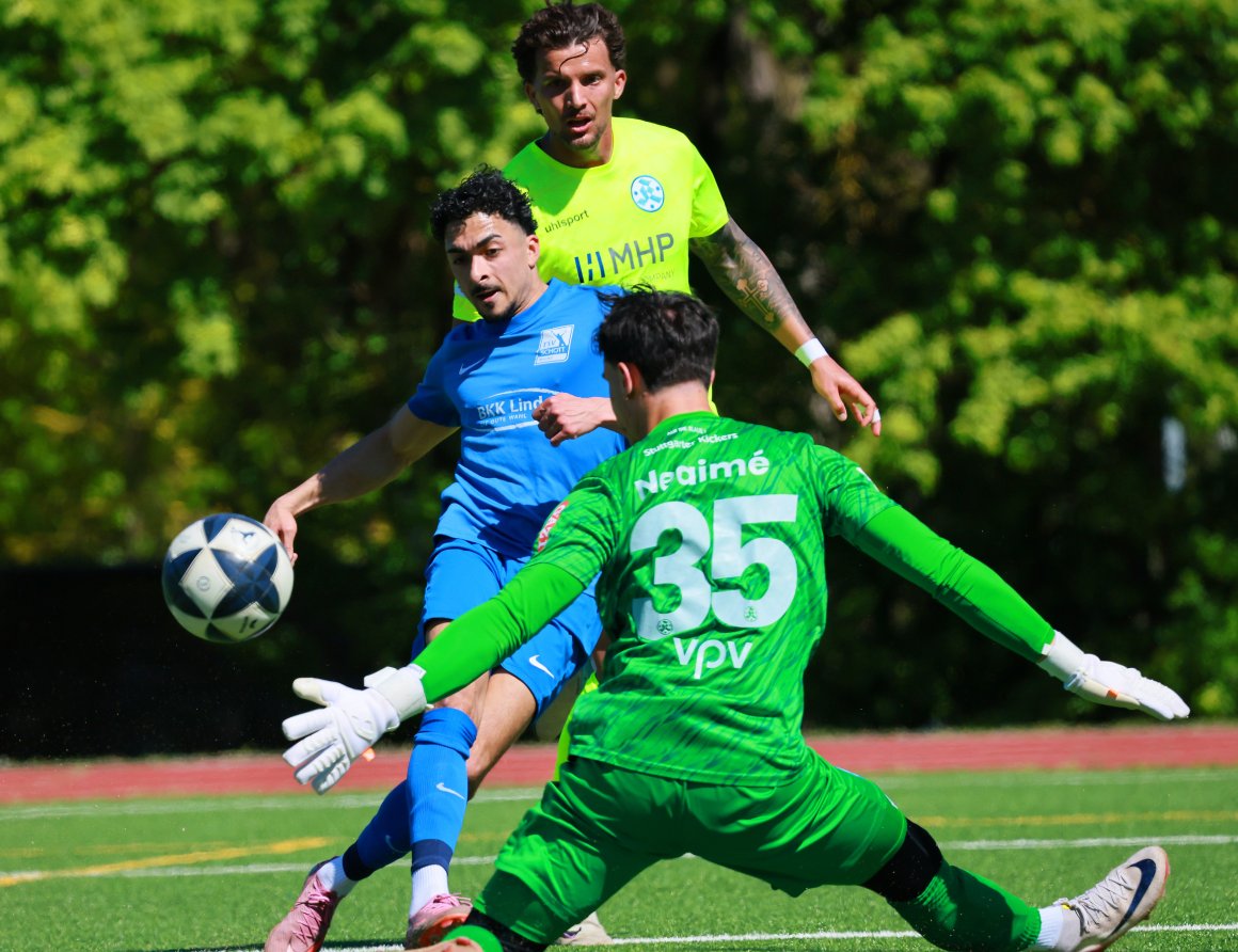 In dieser Szene kurz vor der Pause fehlen Dennis de Sousa Oelsner...