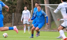 Als Lennart Leismann für den verletzten Luca Scherer aufs Feld kam, änderte sich auch das Grundsystem der TSG, Leismann sorgte im Mittelfeld für mehr Sicherheit.